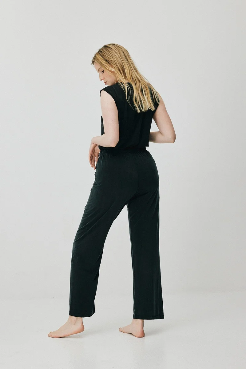Schwarzes Top aus Cupro von MOYA KALA