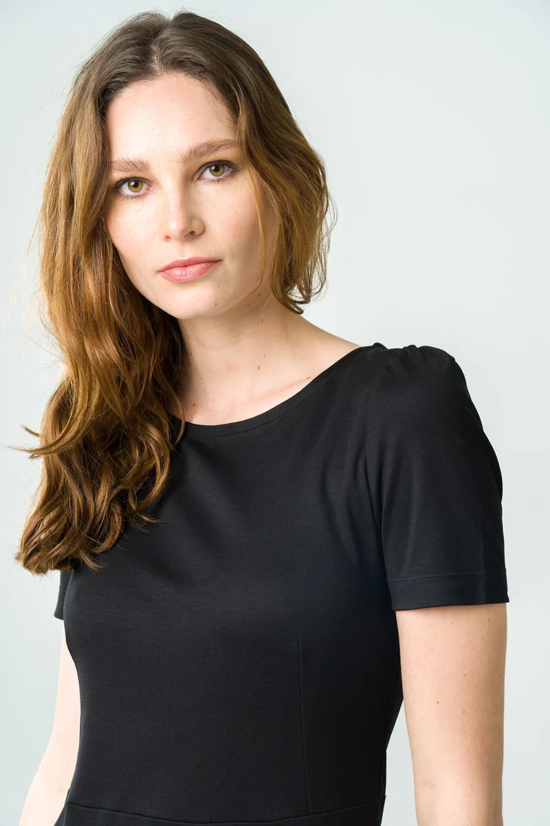 Kleid Victoria in schwarz aus Tencel™ von AVANI