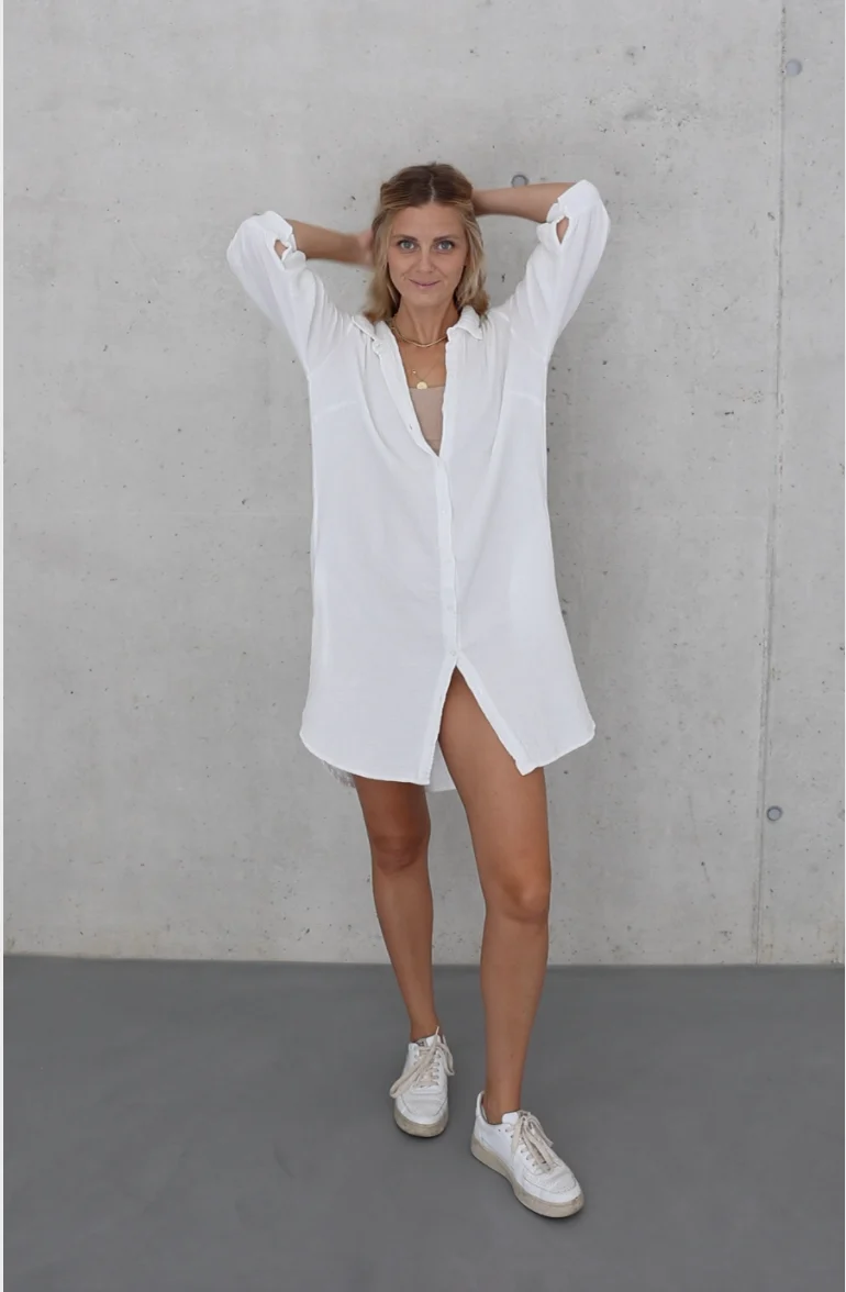 Weisses Shirtkleid ELI aus 100% Bio-Baumwolle von Pura Clothing