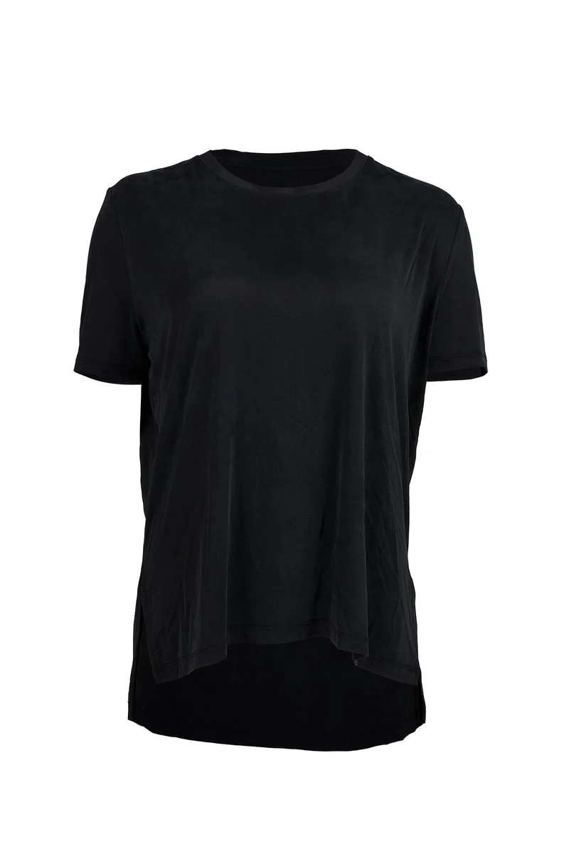 Schwarzes Shirt aus Cupro von MOYA KALA