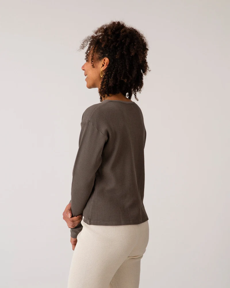 Graues Langarmshirt graphite aus Baumwolle von Matona
