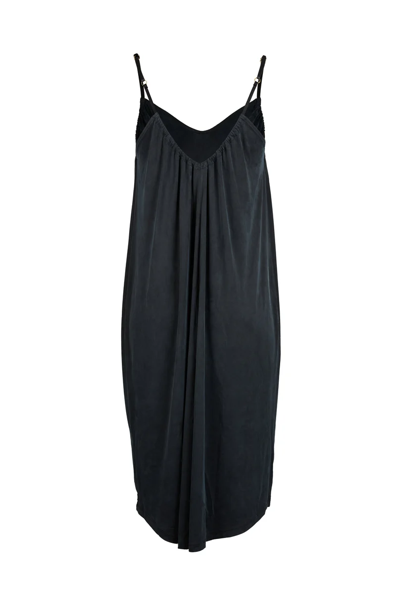 Schwarzes Kleid aus Cupro von MOYA KALA