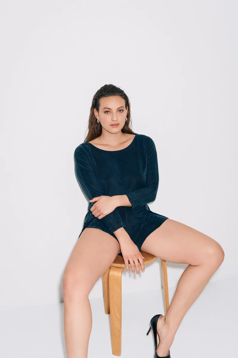 Schwarze Lounge Shorts aus Cupro von MOYA KALA