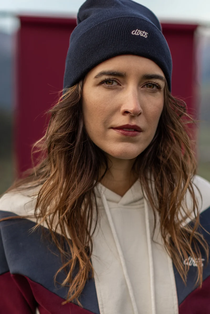 Dunkel-blaue Beanie Classic aus 100% Bio-Baumwolle von DIRTS
