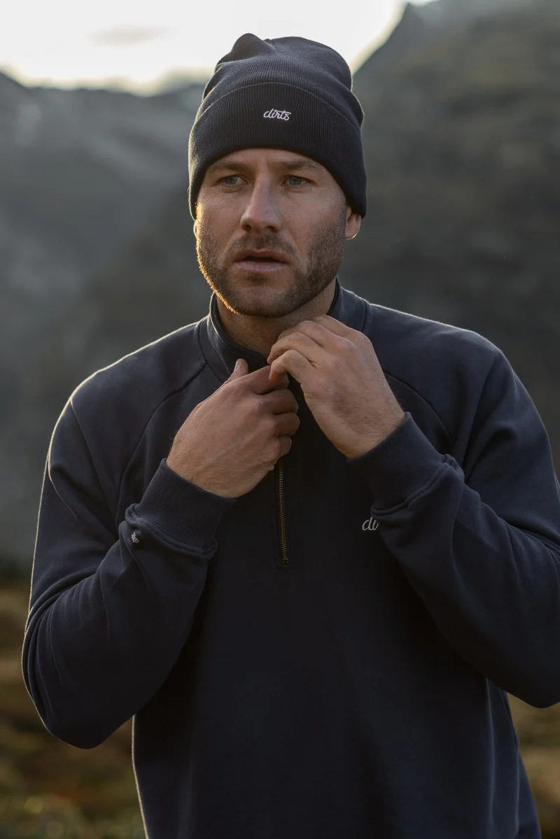 Dunkel-blaue Beanie Classic aus 100% Bio-Baumwolle von DIRTS