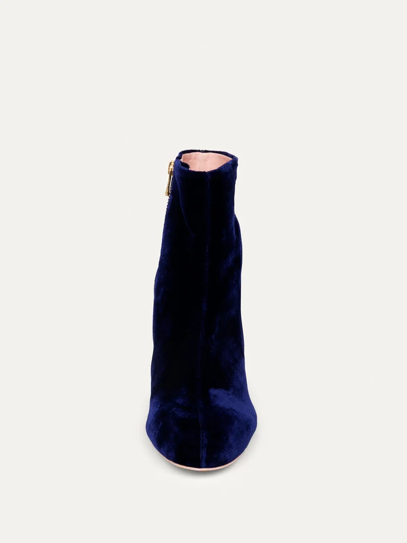 Nachtblaue Ankle Boots 6pm Expo at the Gallery aus recyceltem Samt von Bikkou