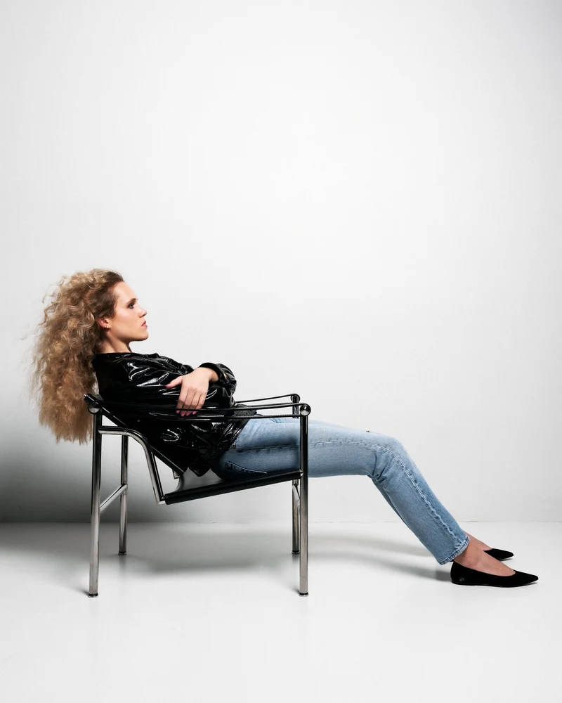 Schwarze Ballerina 10:30 am Running between offices aus recyceltem Polyester von Bikkou