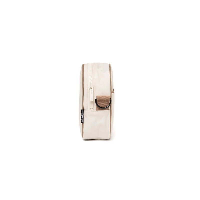 Beige Corssbody-Tasche Tokay Tech (2.5l) aus recycelten PET-Plastikflaschen