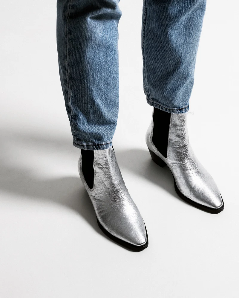 Silberne Ankle Boots 3 pm Friday rocks! aus Piñatex von Bikkou