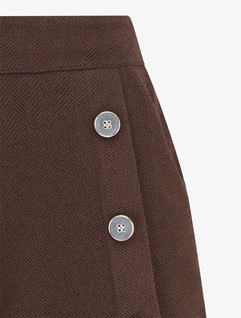 Filzshorts mit hoher Taille und dekorativen Knöpfen - Braun