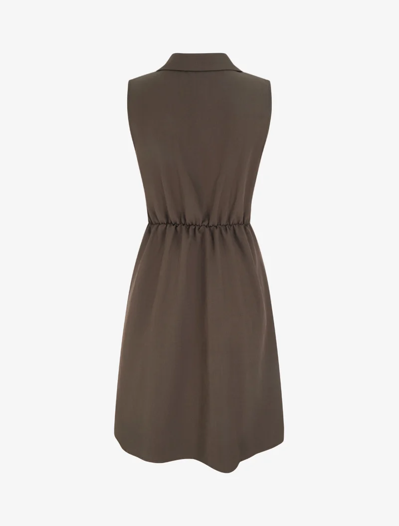 Ärmelloses Skaterkleid mit Schmuckgürtel - Braun
