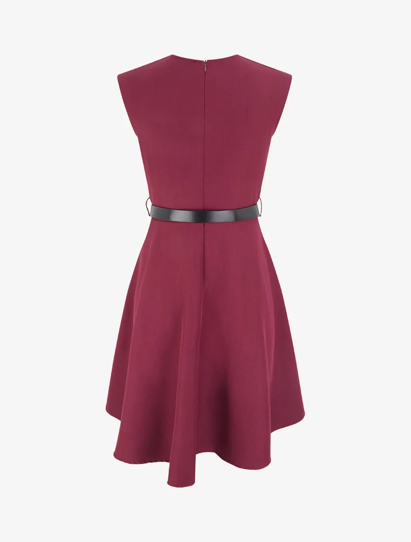 Ärmelloses Skaterkleid mit Wickelausschnitt - Weinrot