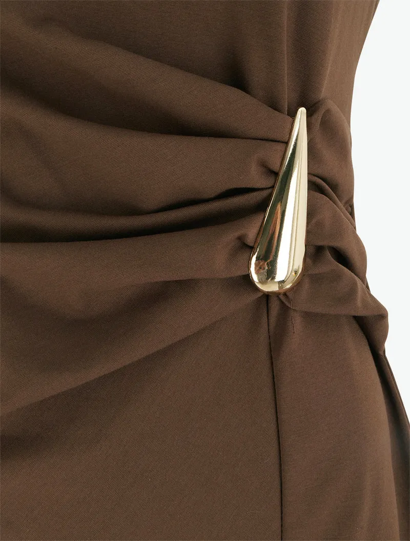 Ärmelloses Kleid mit Drapierungseffekt - Braun