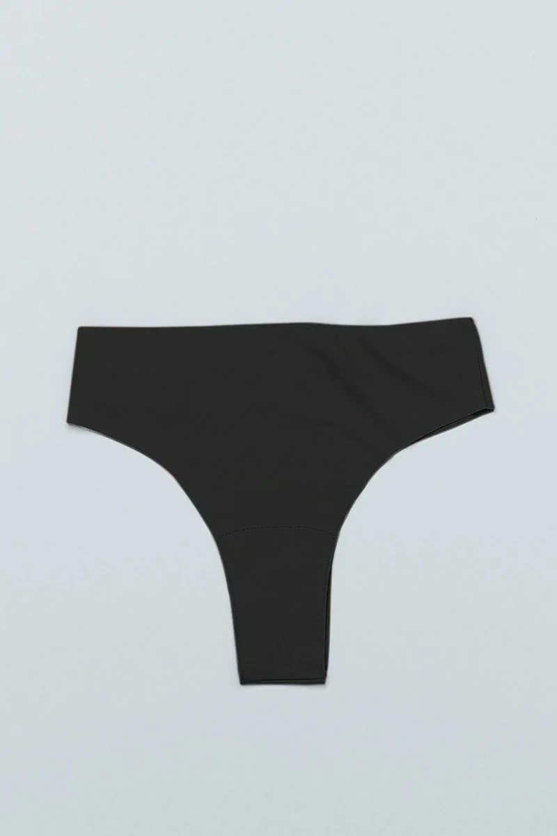 Brasil in schwarz aus Tencel & Elastan von moi-basics
