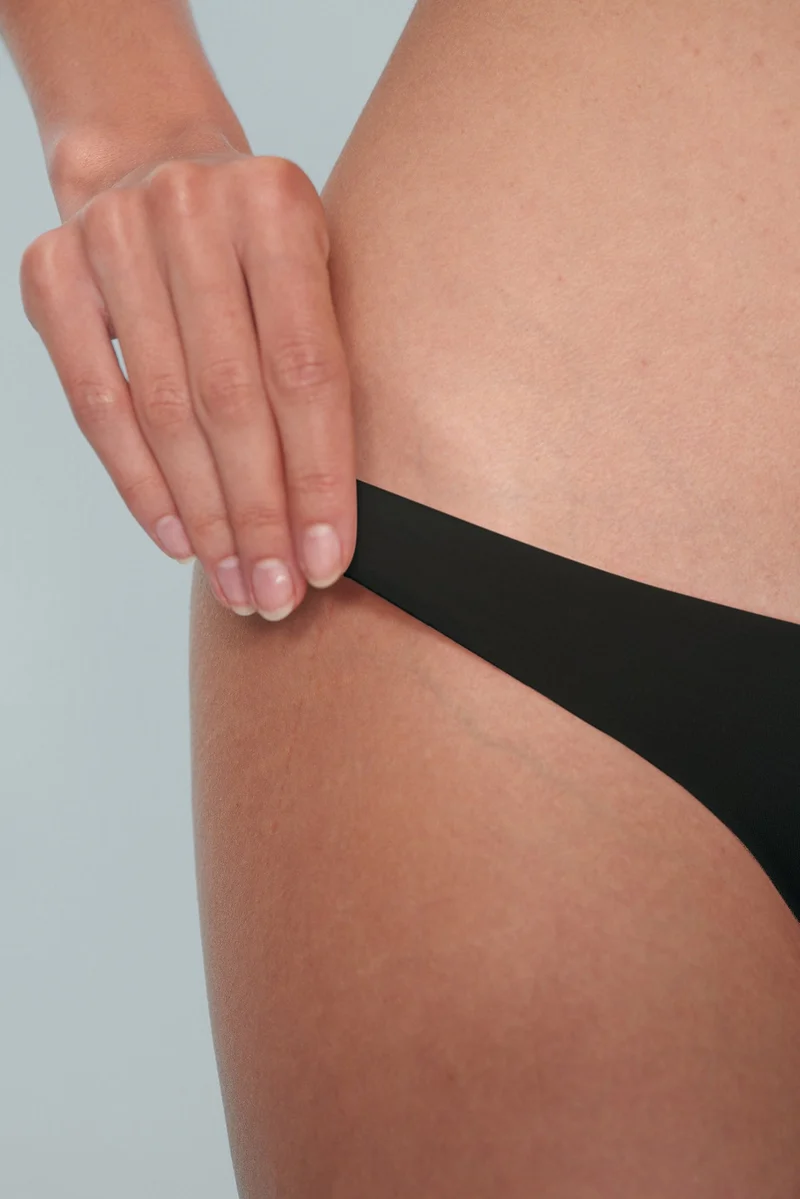 Tanga in schwarz aus Tencel-Modal von moi-basics