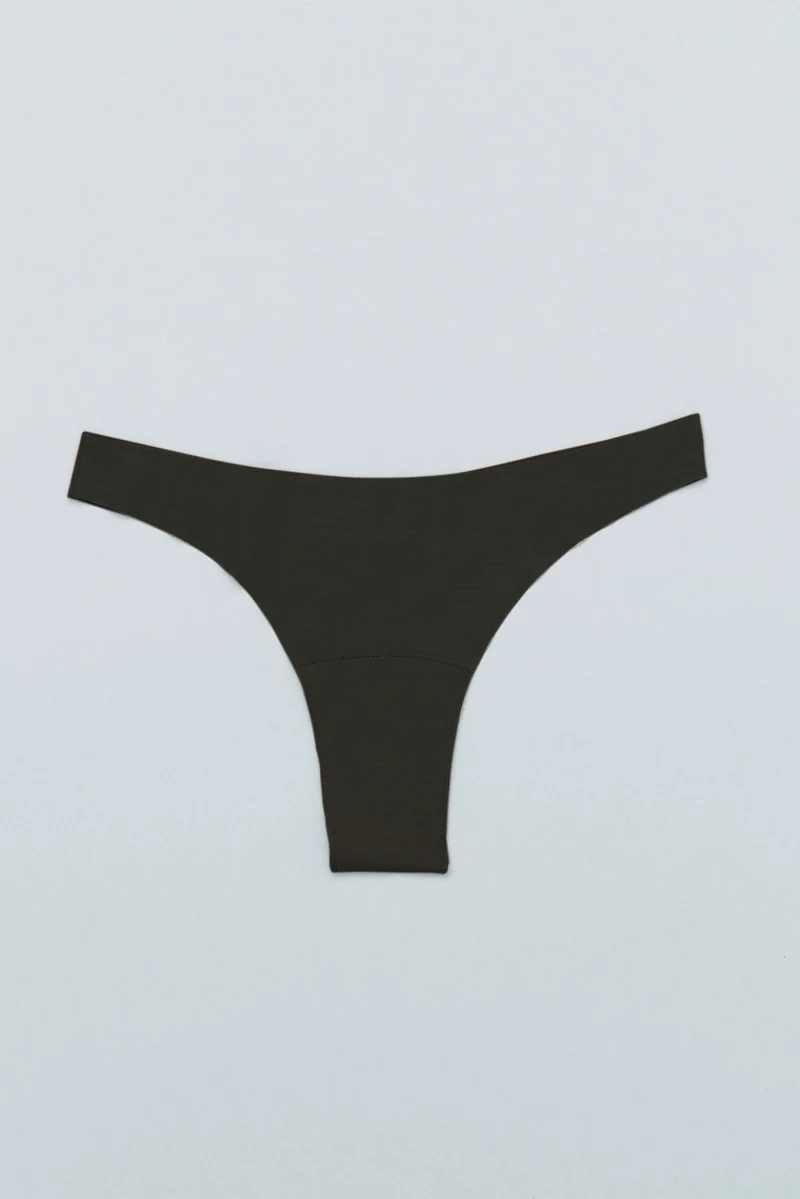 Tanga in schwarz aus Tencel-Modal von moi-basics