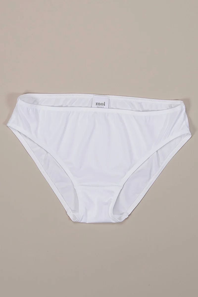 Slip in weiss aus MicroModal von moi-basics
