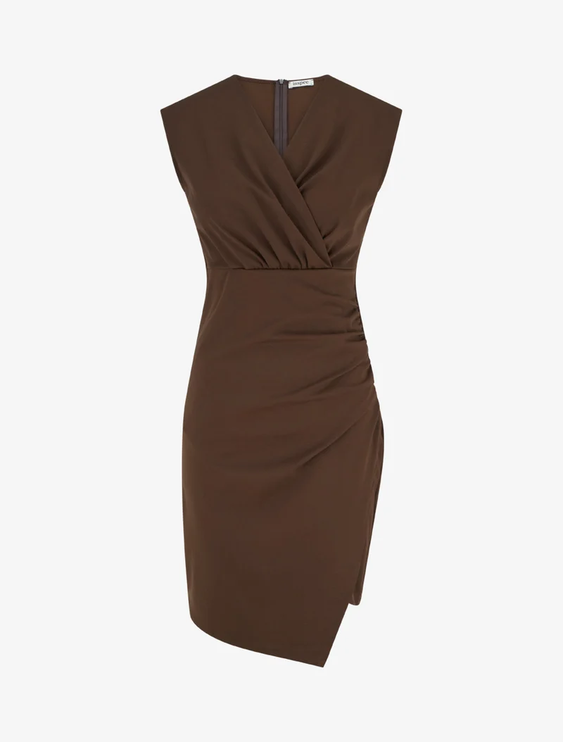 Ärmelloses Wickelkleid mit Drapierungseffekt - Braun