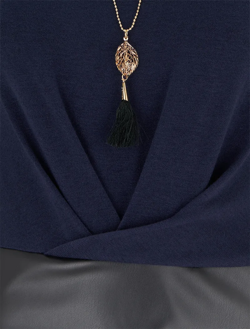 Wickelkleid aus zwei Materialien - Marine