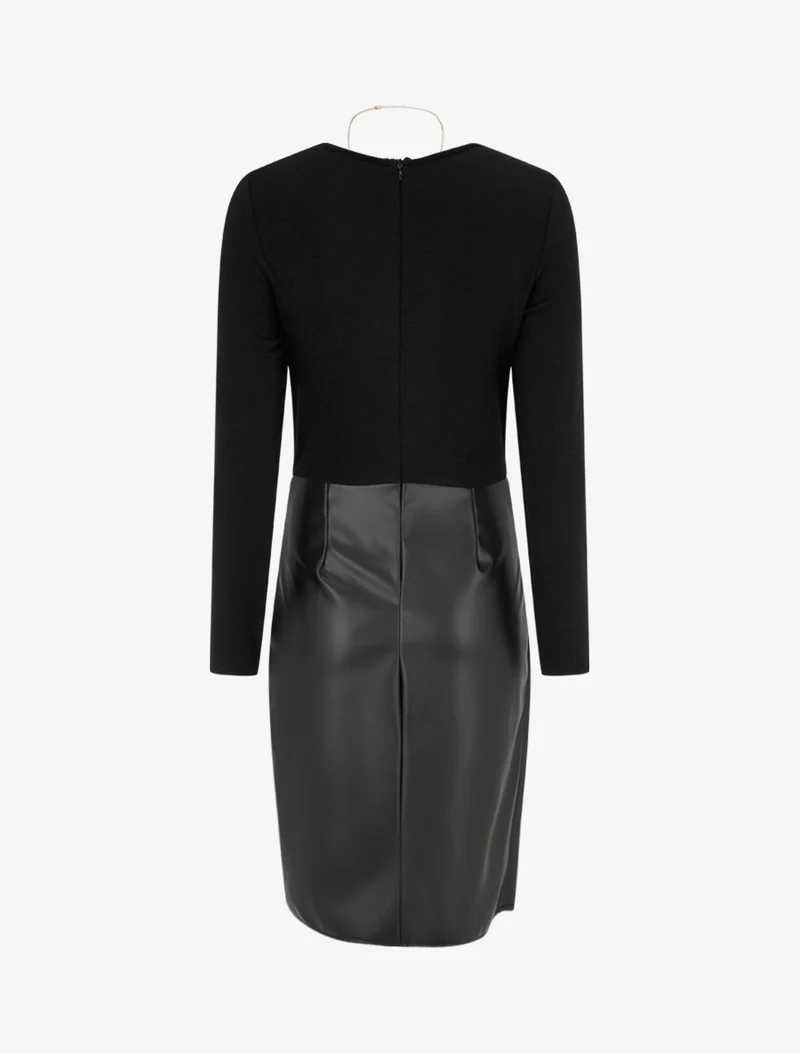 Wickelkleid aus zwei Materialien - Schwarz