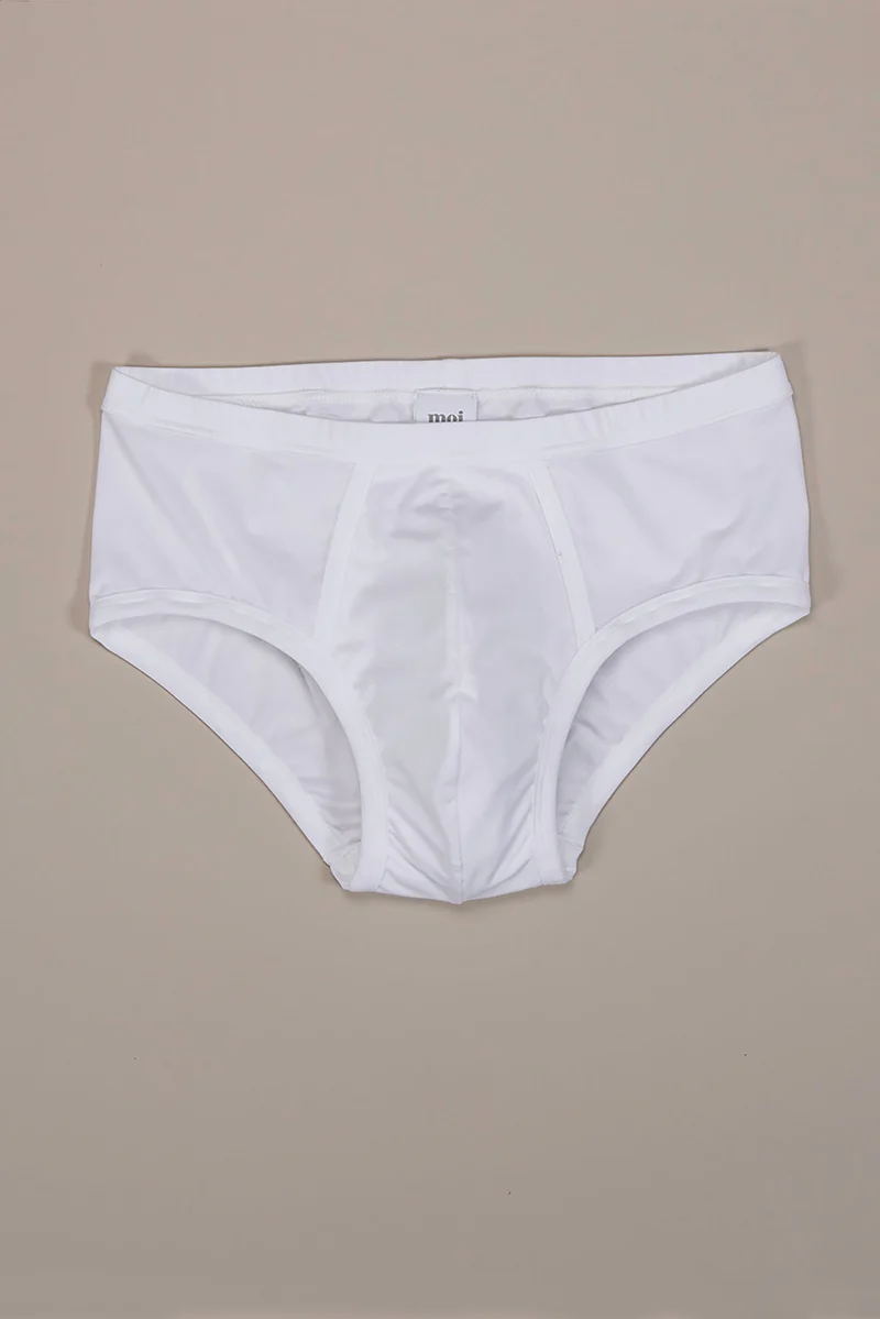 Unterhose / Brief in weiss aus natürlichem MicroModal von moi-basics