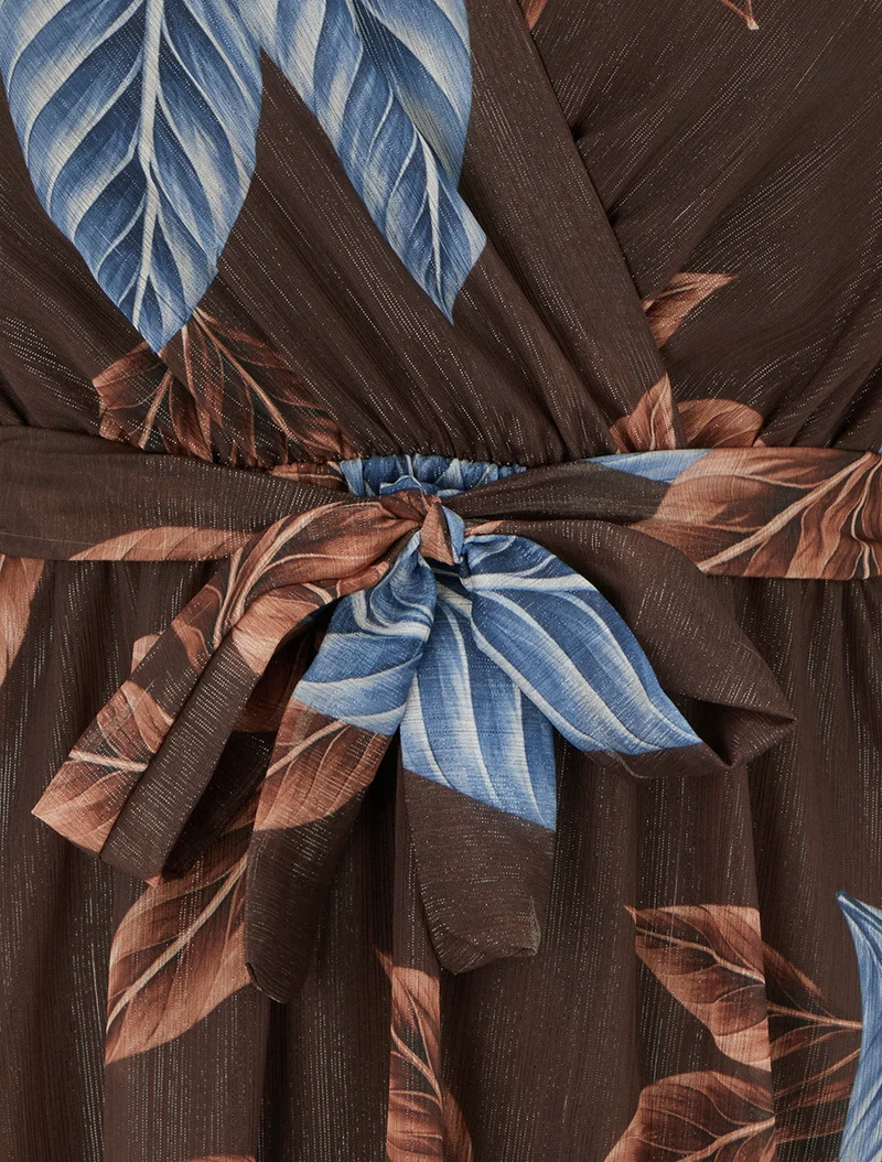 Irisierendes Kleid mit Blätterdruck und Rüschenkanten - Braun