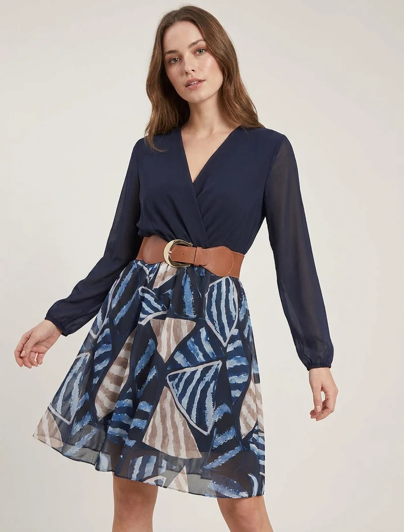 Ausgestelltes Kleid mit abstraktem Blätterdruck - Marine