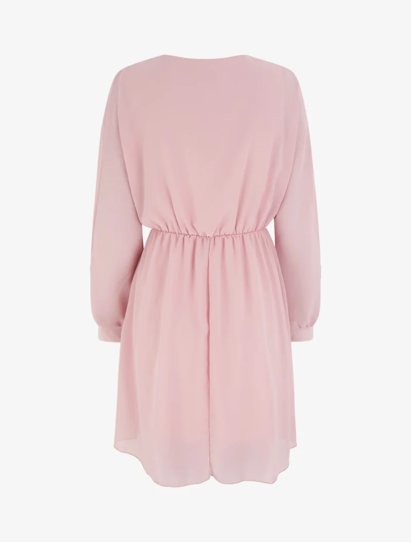 Ausgestelltes Kleid aus Voile mit Wickelausschnitt - Rose