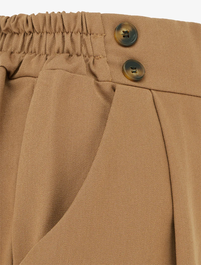 Weite Hose mit hoher Taille und Knöpfen - Kamel