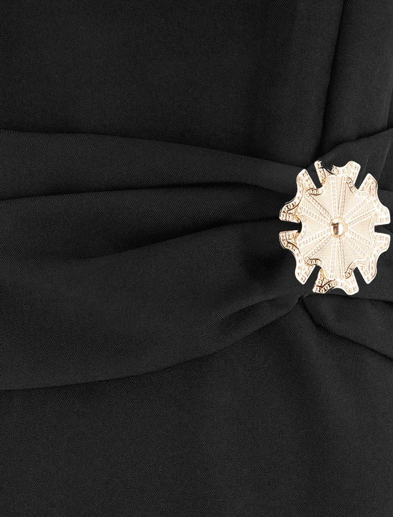 Ärmelloses Kleid mit Schmuckeinsatz - Schwarz