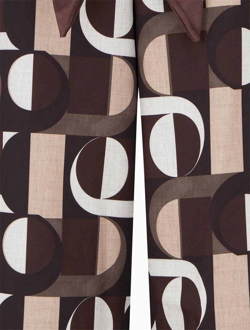Weite Hose mit Retro-Print - Braun