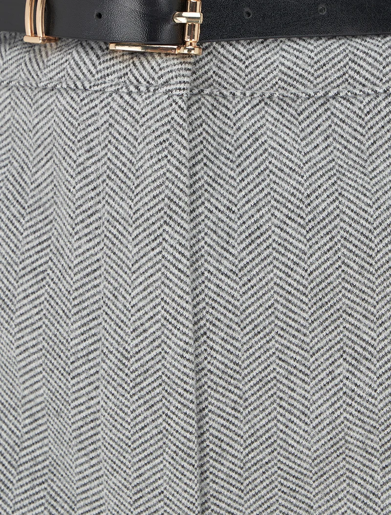 Kurze weite Shorts aus Flanell mit Fischgrätenmuster - Grau