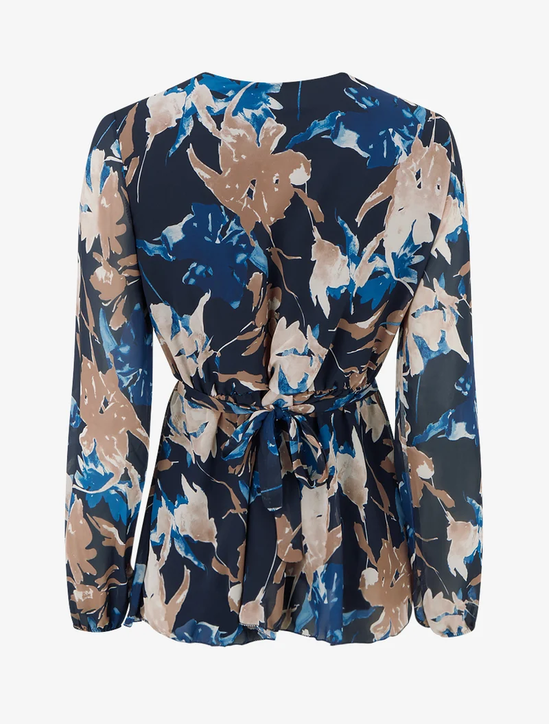 Top Wickelbluse mit abstraktem Blumenmuster und Blumenschmuck. - Marine