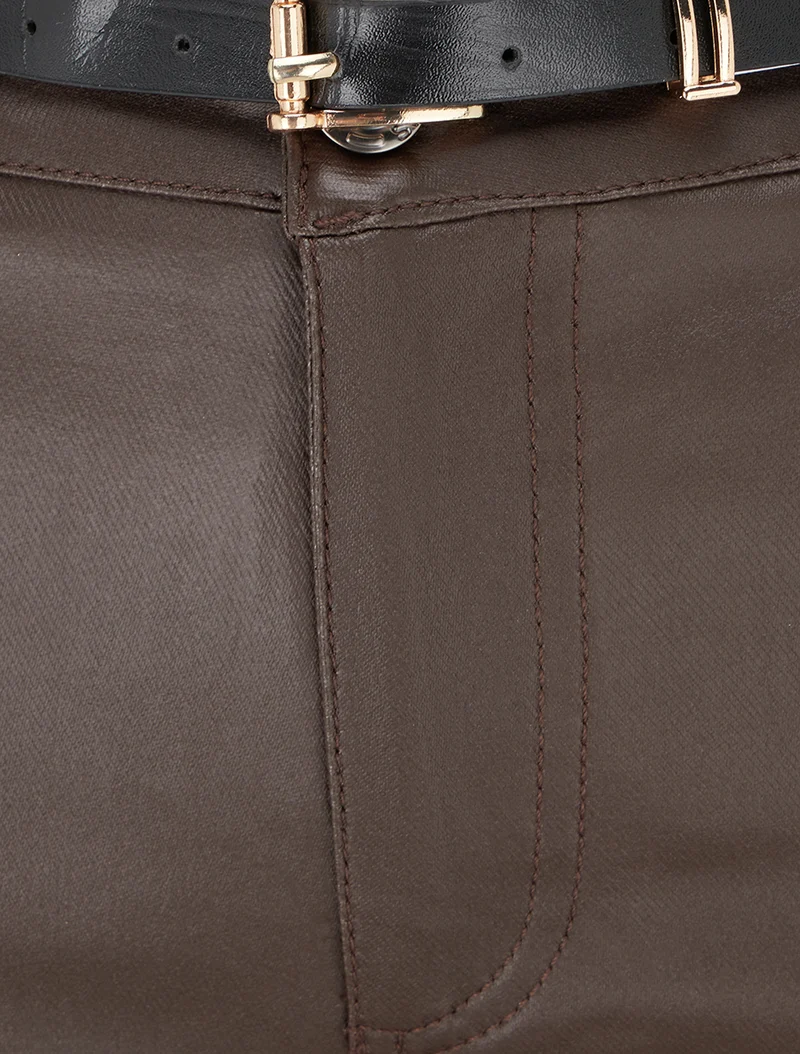 Beschichtete Skinny-Hose - Braun