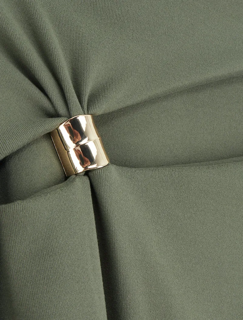 Oberteil mit durchbrochenem Stehkragen und Schmuck. - Kaki