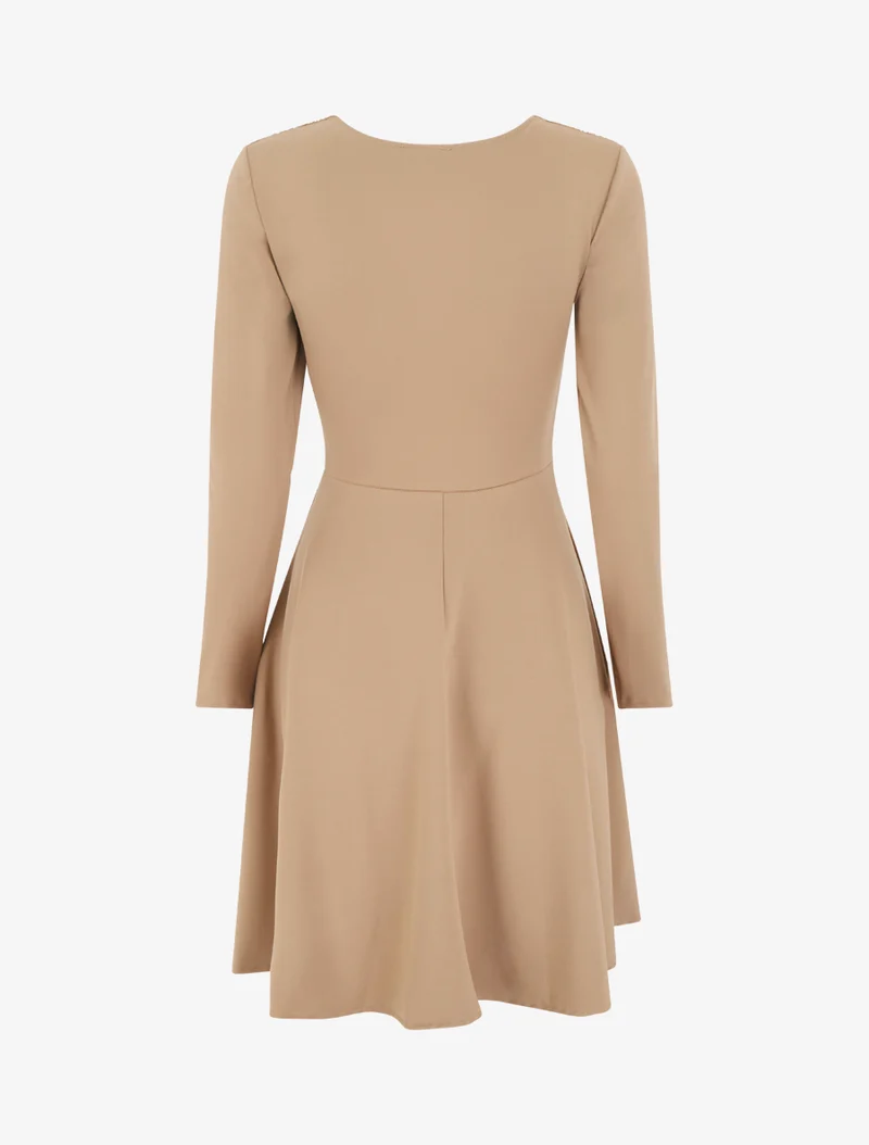 Langärmeliges Skaterkleid mit geraffter Taille - Helles Kamel