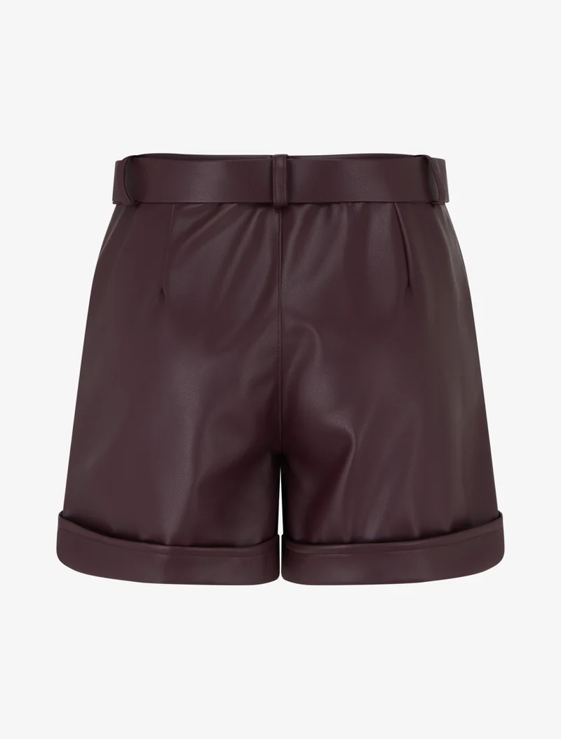 Shorts aus Kunstleder mit Umschlag - Pflaume