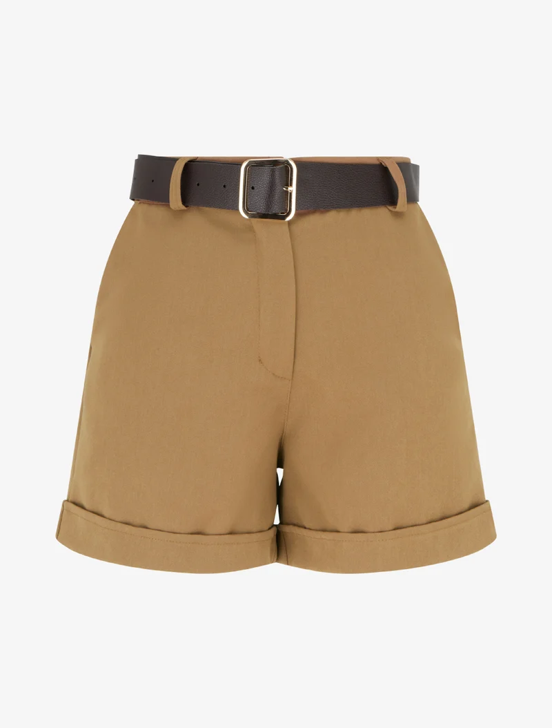 Gekrempelte Shorts mit Gürtel - Kamel