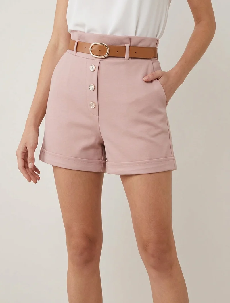 Kurze Paperbag-Shorts mit dekorativen Knöpfen - Altrosa