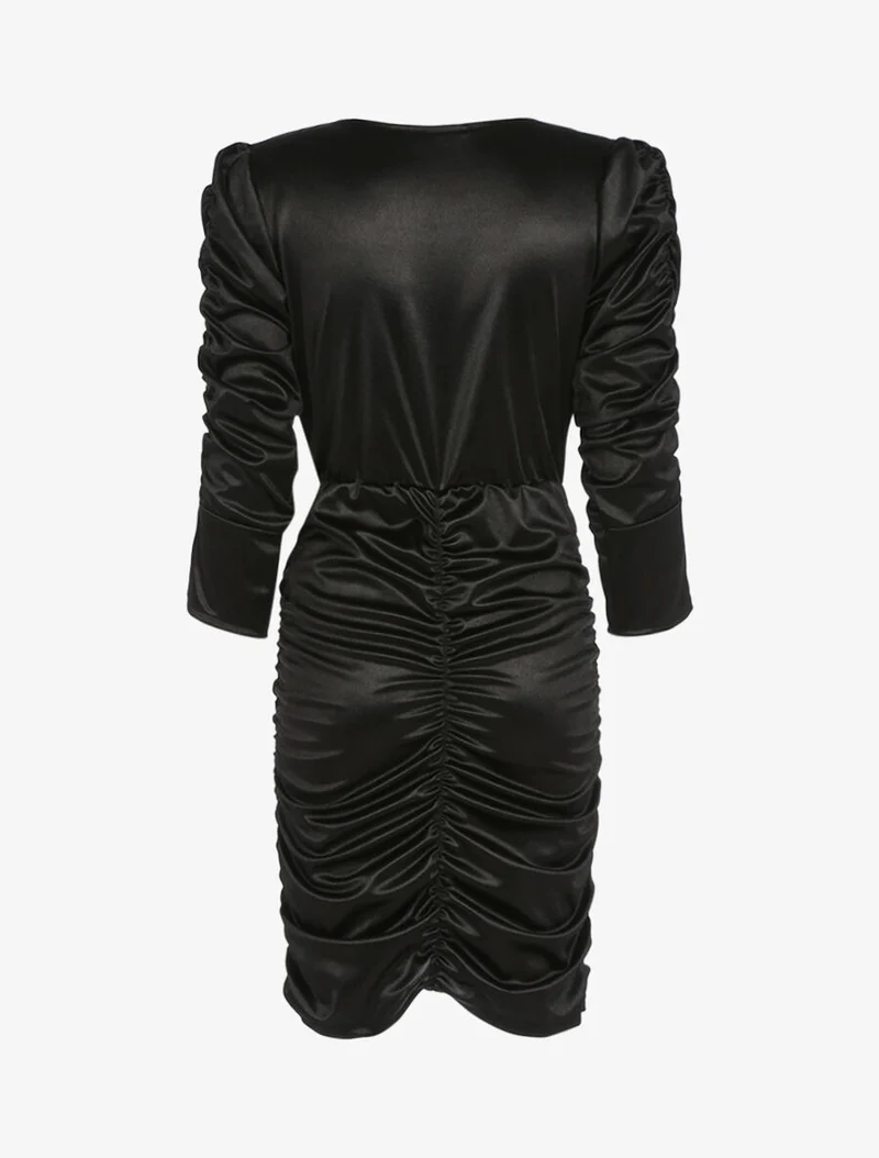 Gerafftes Kleid mit langen Ärmeln - Schwarz