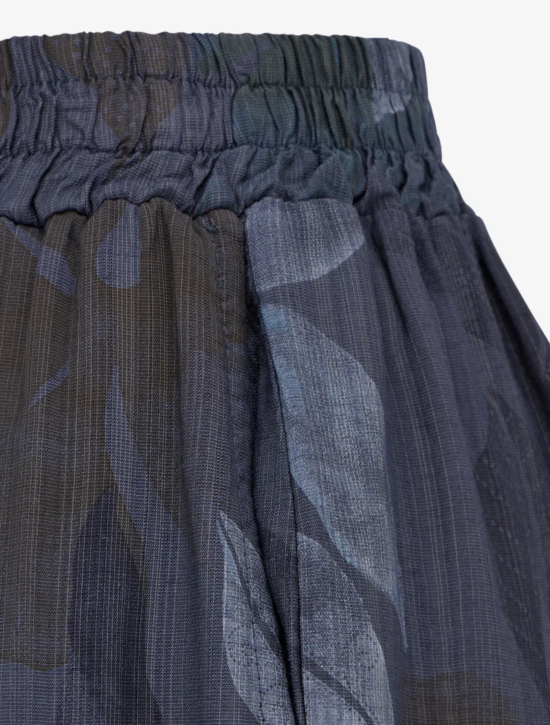 Elastische Hose mit Blattmuster - Marine