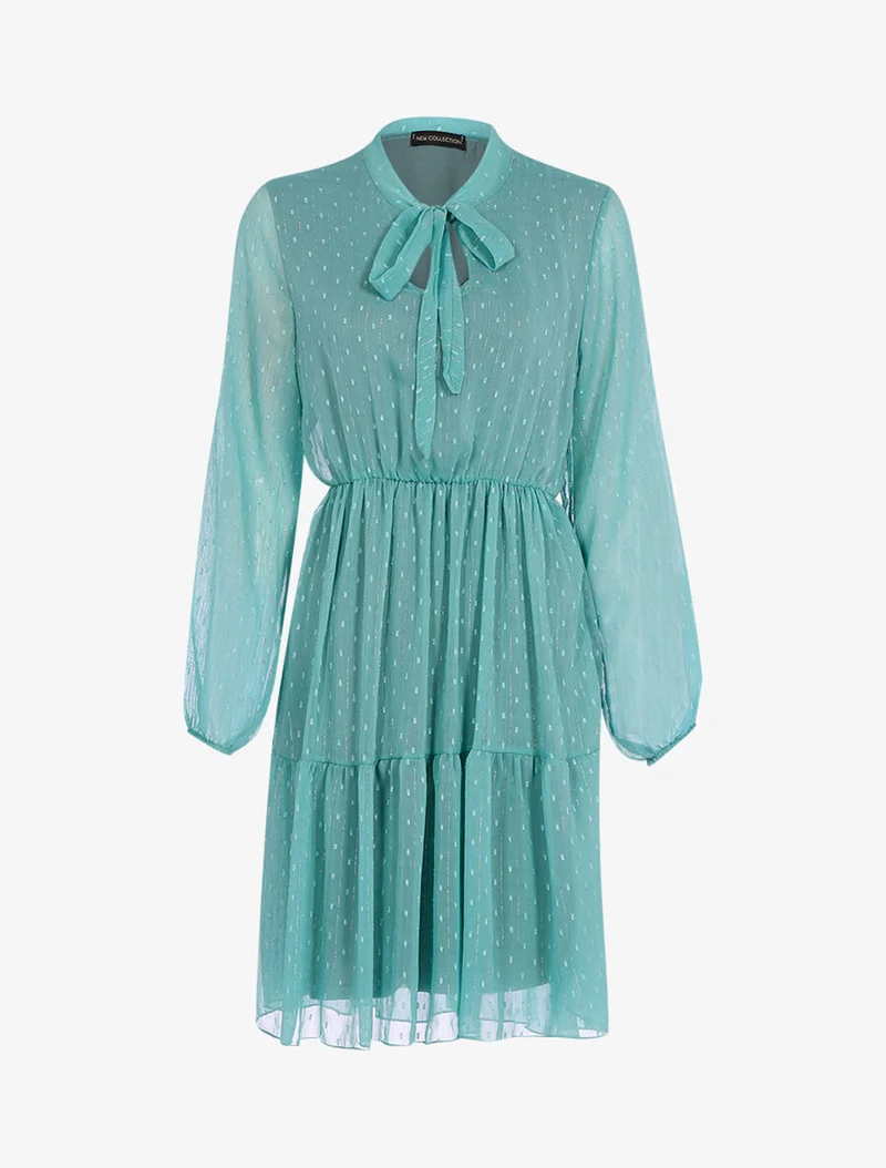 Kleid mit Lavallière-Kragen und gestickten Punkten - Türkis