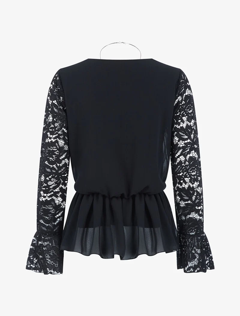 Taillierte Bluse mit Spitzenärmeln - Schwarz