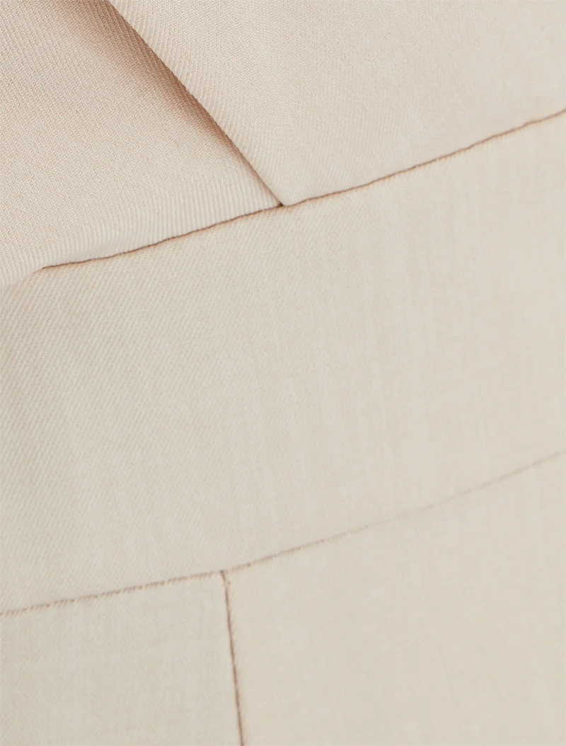 Ärmelloser Jumpsuit mit offenem Rücken - Beige