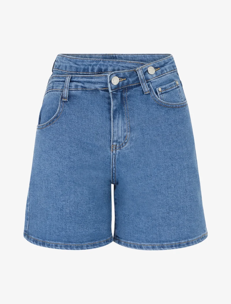 Doppelt geknöpfte Shorts mit geradem Schnitt - Blau