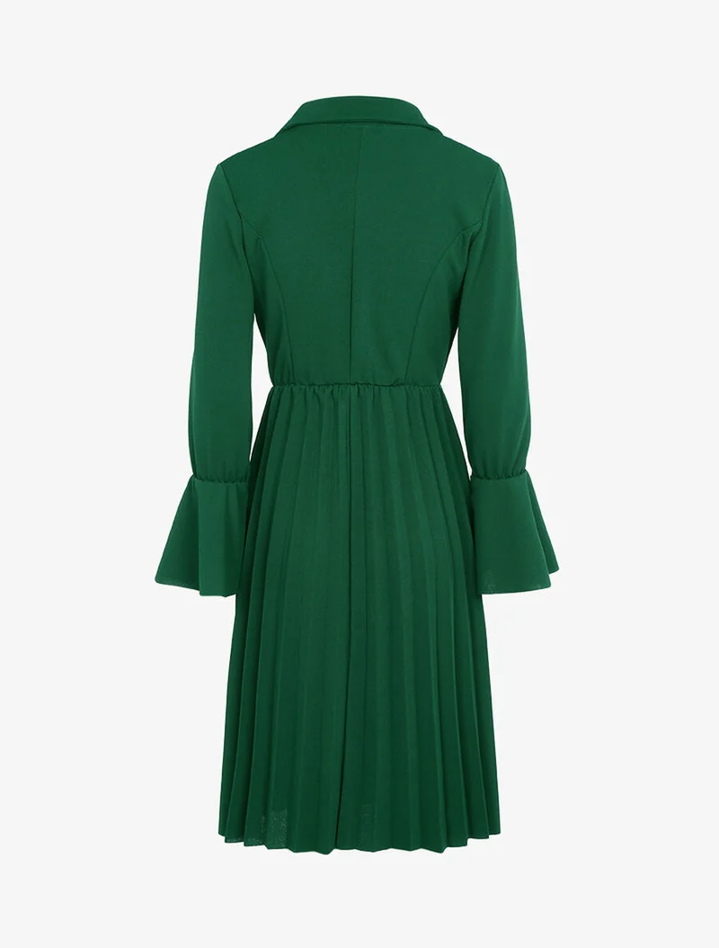Offiziersstil-Kleid mit plissiertem Saum - Grün