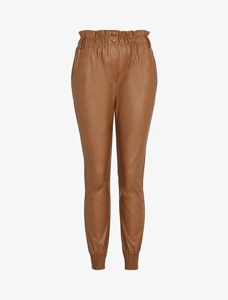 Karottenhose aus Kunstleder - Kamel