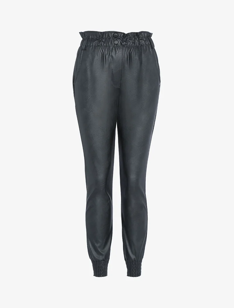 Karottenhose aus Kunstleder - Schwarz