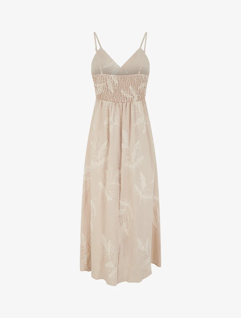 Empire-Langkleid mit stilisierten Blätterstickereien - Beige