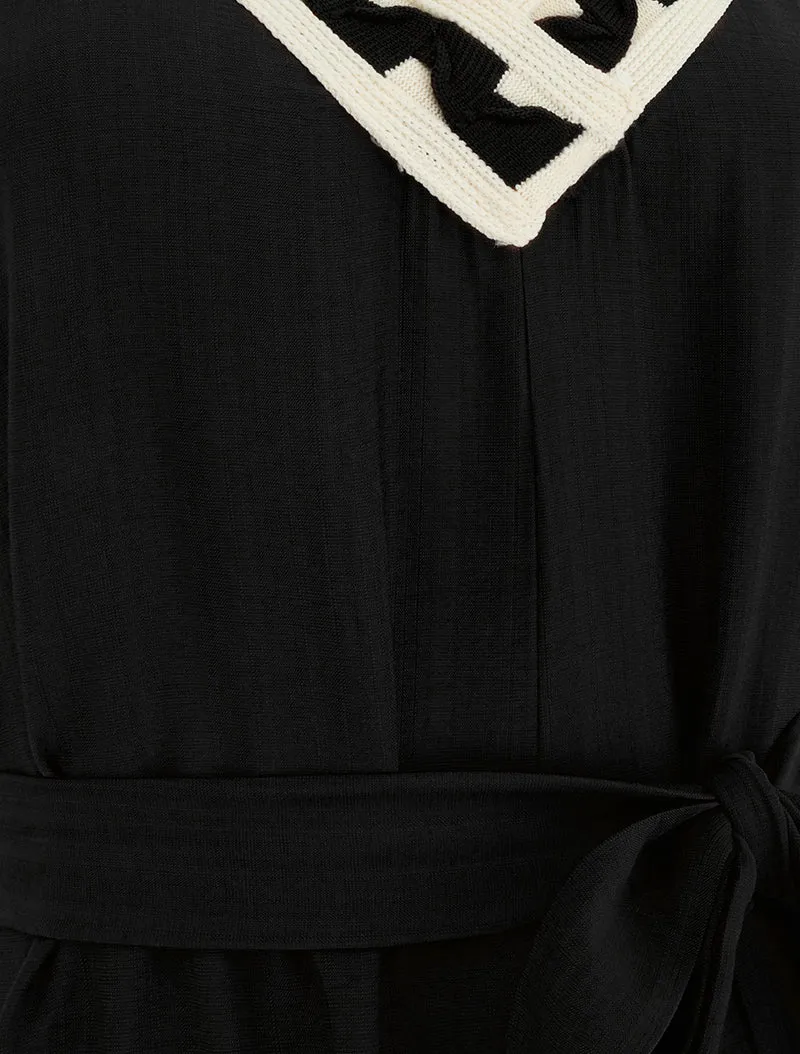 Ärmelloses langes Kleid mit fantasievollem V-Ausschnitt - Schwarz